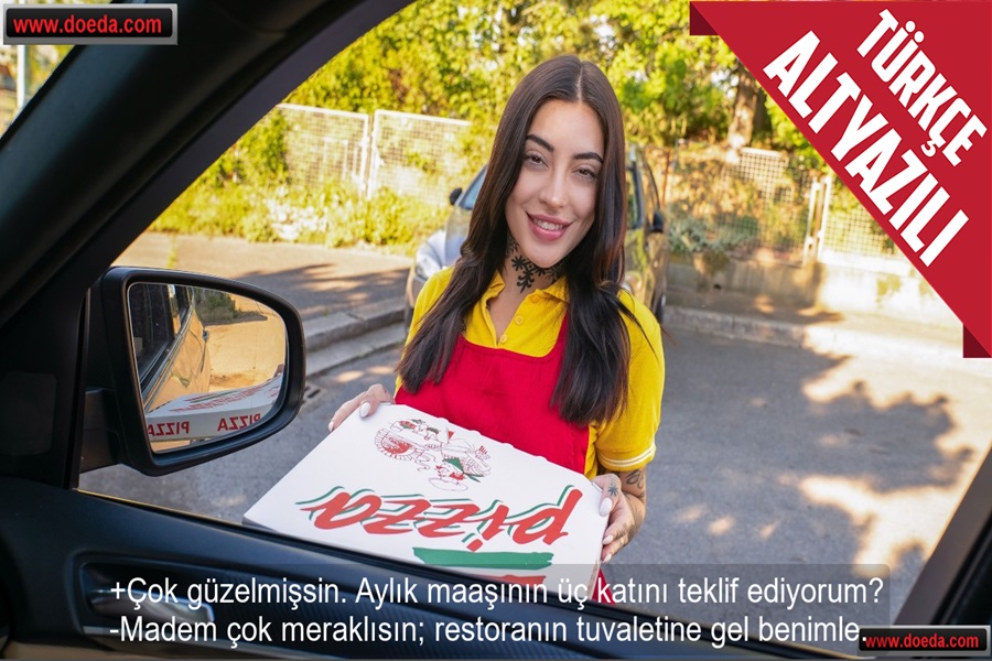 Taş Gibi Pizzacı Kıza Üç Aylık Maaşını Verip Restoran Tuvaletinde Sikti
